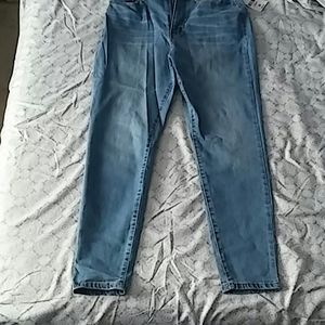 Curvy fit skinny jeans